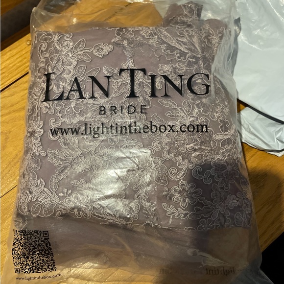 Mother of the Bride dress from Lan Ting. New with tags - Picture 3 of 6